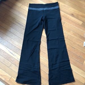 Lululemon yoga pants